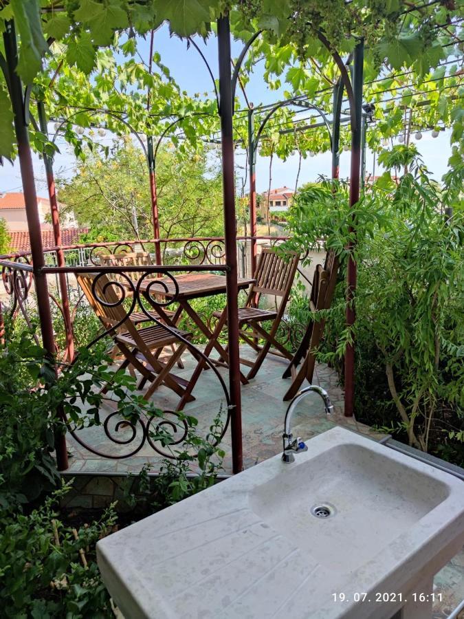 Summer Time Premantura Exterior photo