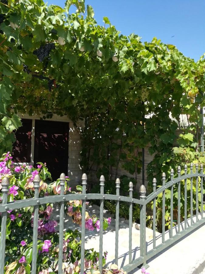 Summer Time Premantura Exterior photo
